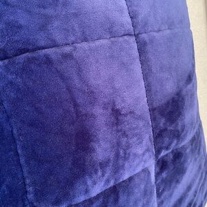 Luna weighted throw blanket